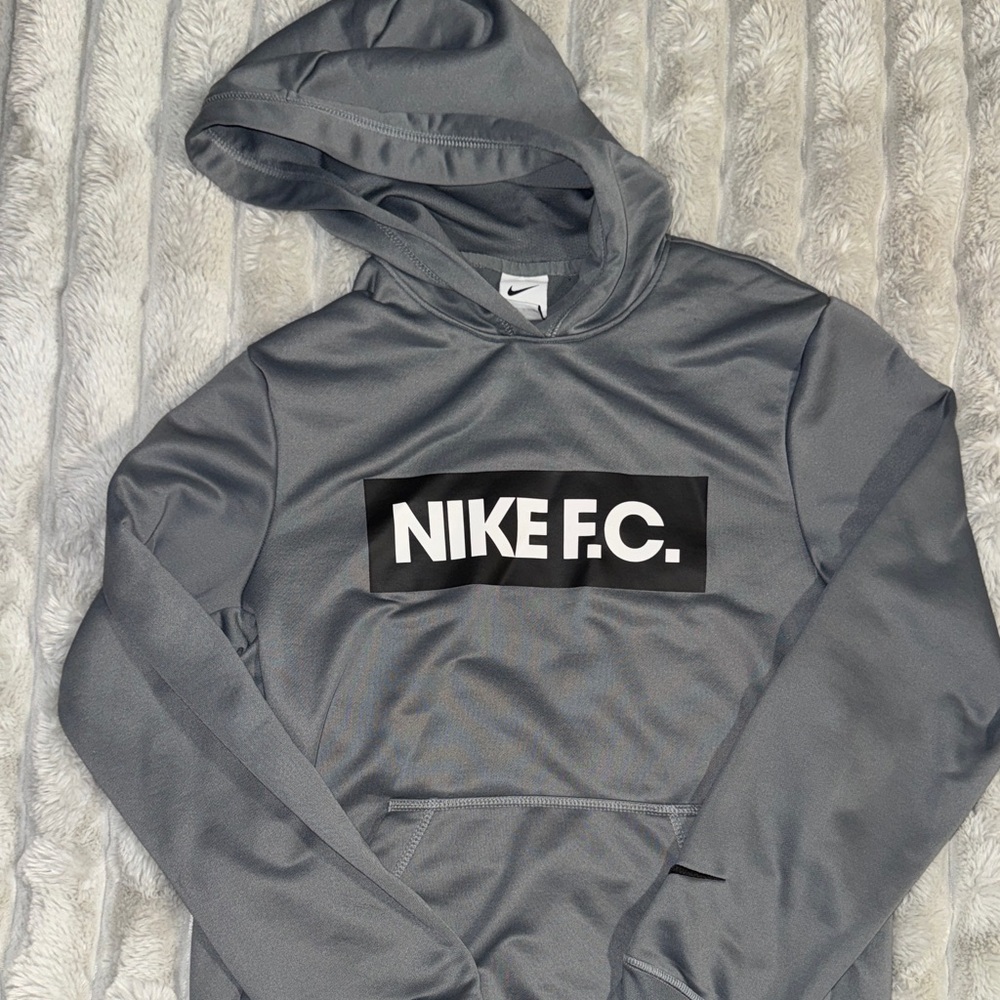 Nike F.C. Men's Hoodie in Gray